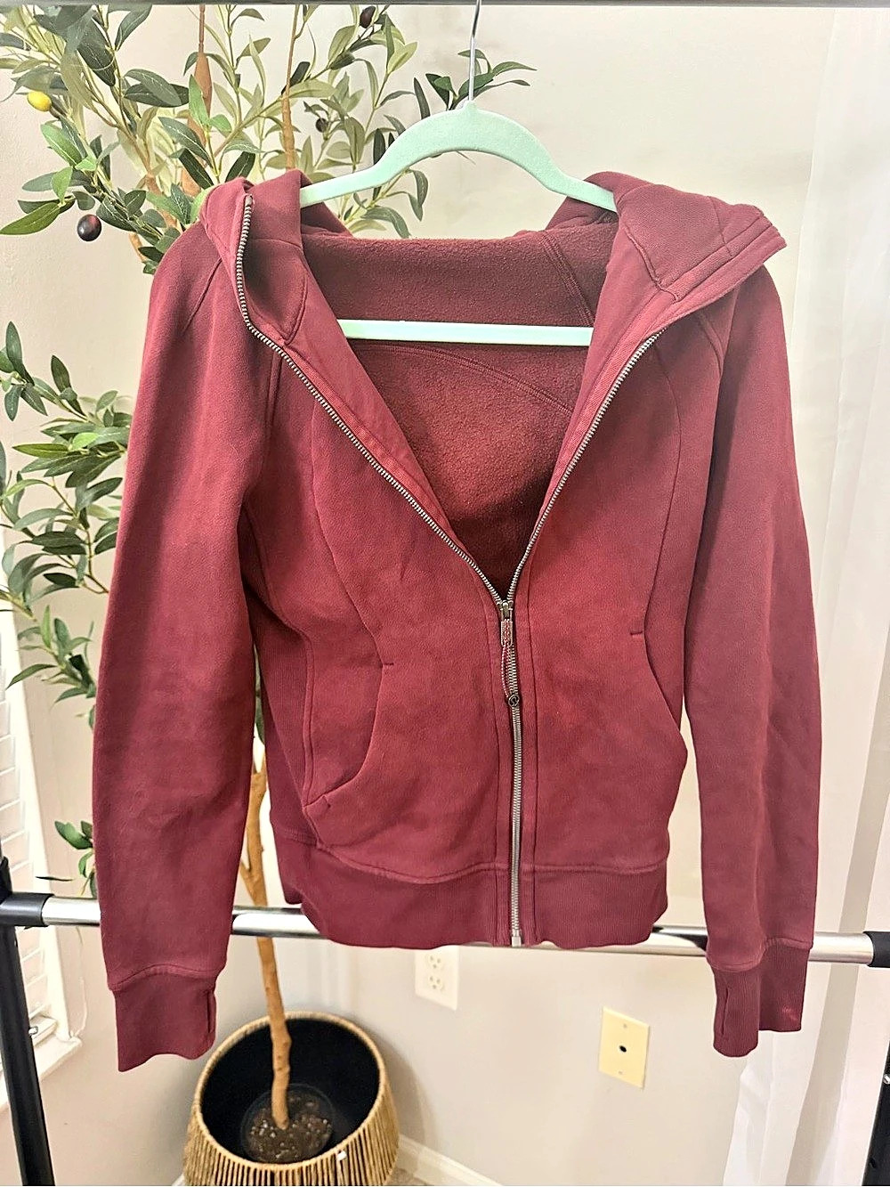 lululemon Define Jacket *Luon Hooded Zip Jacket Red